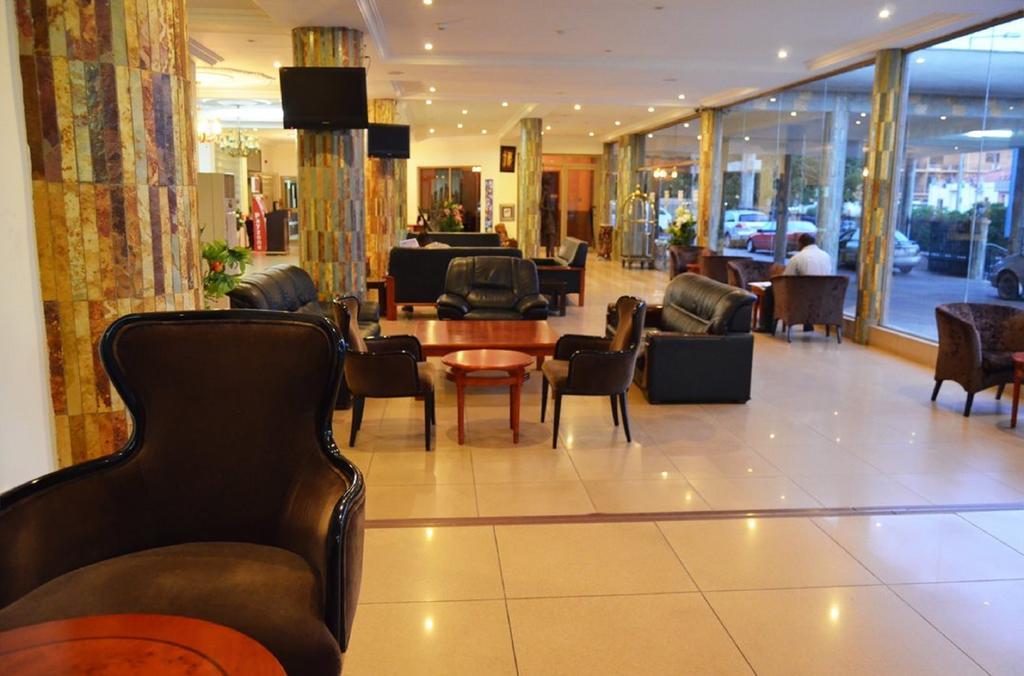 Mensvic Grand Hotel Acra Exterior foto