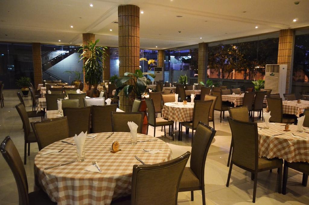 Mensvic Grand Hotel Acra Exterior foto