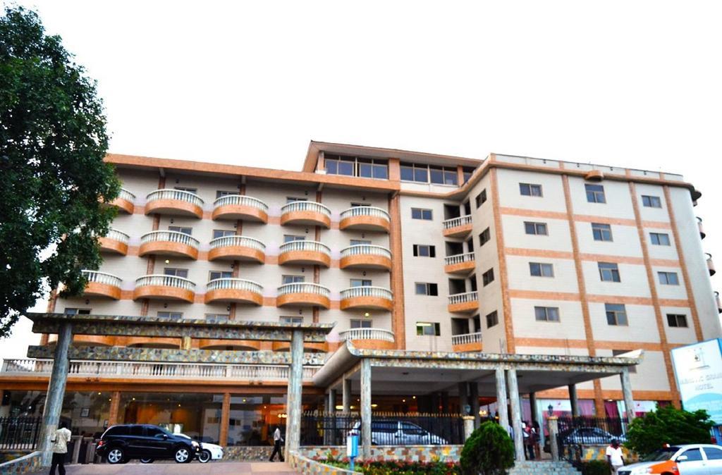 Mensvic Grand Hotel Acra Exterior foto